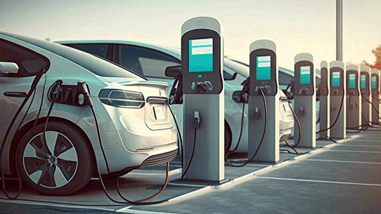 Vatandaş yerli ve milli otomobile sahip çıkıyor! TOGG en yakın rakibini sakız gibi çiğnedi