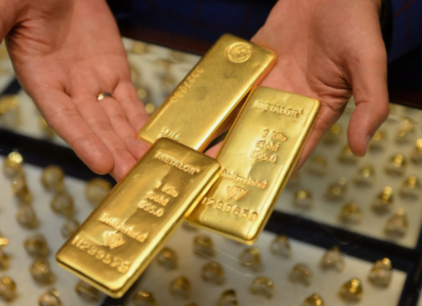 Foto - Vatandaşa kötü haber! O iki altın yasaklandı, artık kuyumcularda satılmayacak