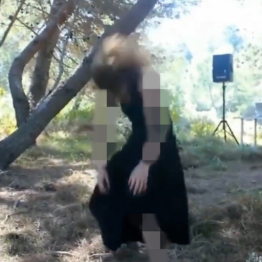 Foto - Videonun İzmir Büyükşehir Belediyesi'nin düzenlediği "Ormanda Su Arayan Kadın" temalı dans gösterisinden olduğu iddiası
