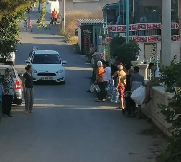 Foto - Videonun İzmir Büyükşehir Belediyesi'nin düzenlediği "Ormanda Su Arayan Kadın" temalı dans gösterisinden olduğu iddiası
