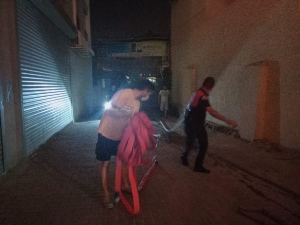 Foto - Vatandaşın dikkati olası büyük bir yangını önledi!