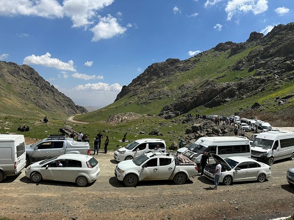 Foto - Vatandaşın yüzünün gülmesine tahammülleri yok! HDP’lileri çılgına çeviren festival