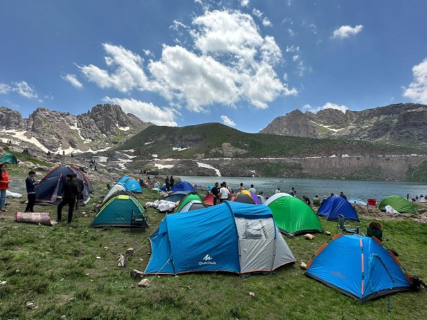Foto - Vatandaşın yüzünün gülmesine tahammülleri yok! HDP’lileri çılgına çeviren festival