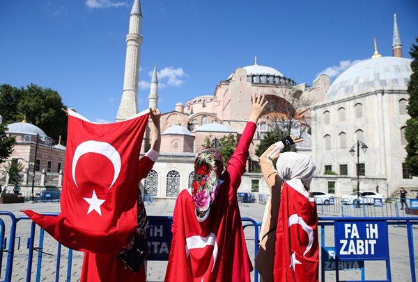 Foto - Vatandaşlar akın akın Ayasofya Camii'ne gidiyor