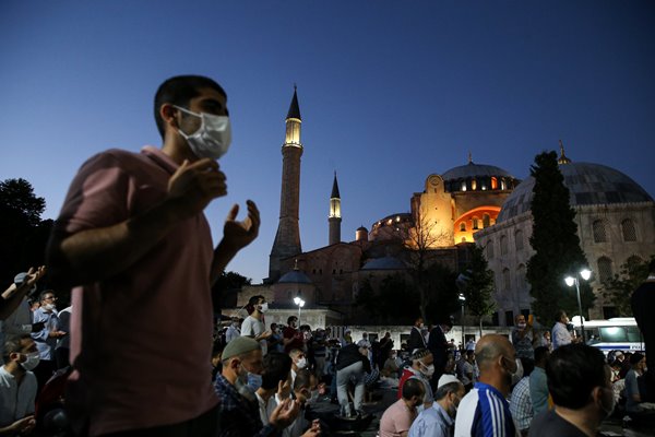 Foto - Vatandaşlar akın akın Ayasofya Camii'ne gidiyor