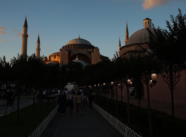 Foto - Vatandaşlar akın akın Ayasofya Camii'ne gidiyor