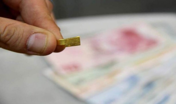 Vatandaşlar evini arabasını satıp bu altından almaya başladı! Kuyumcular 'dikkat' diyerek uyardı