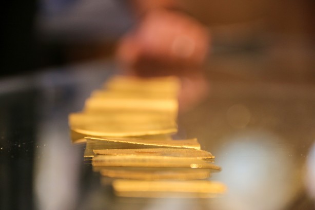 Foto - Vatandaşlar evini arabasını satıp bu altından almaya başladı! Kuyumcular 'dikkat' diyerek uyardı