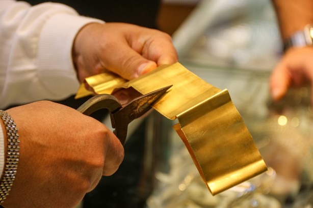 Foto - Vatandaşlar evini arabasını satıp bu altından almaya başladı! Kuyumcular 'dikkat' diyerek uyardı