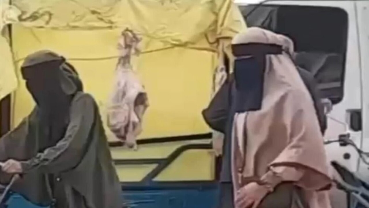 Vatandaşlar şaşkına döndü! Burası Hindistan değil Adana