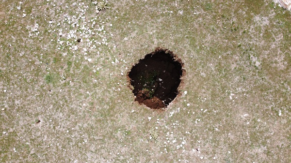 Foto - Vatandaşlar tedirgin! O ilimizde obruk oluştu