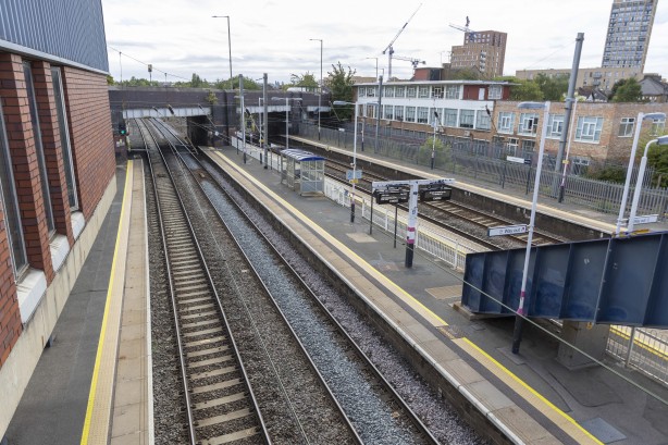 Foto - Vatandaşlar tüm planlarını değiştiriyor! İngiltere'yi sarsan karar