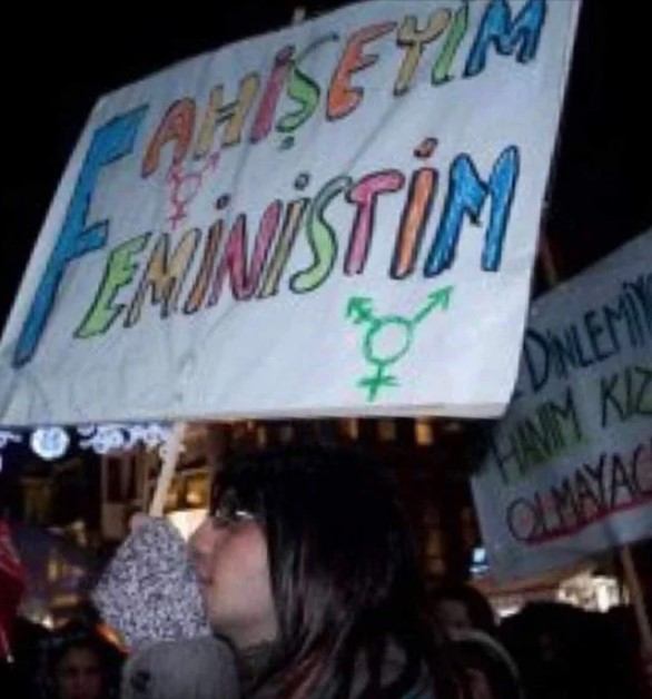 Vatandaşlar sosyal medyayı salladı: İstanbul Sözleşmesi'ne tepki yağıyor!