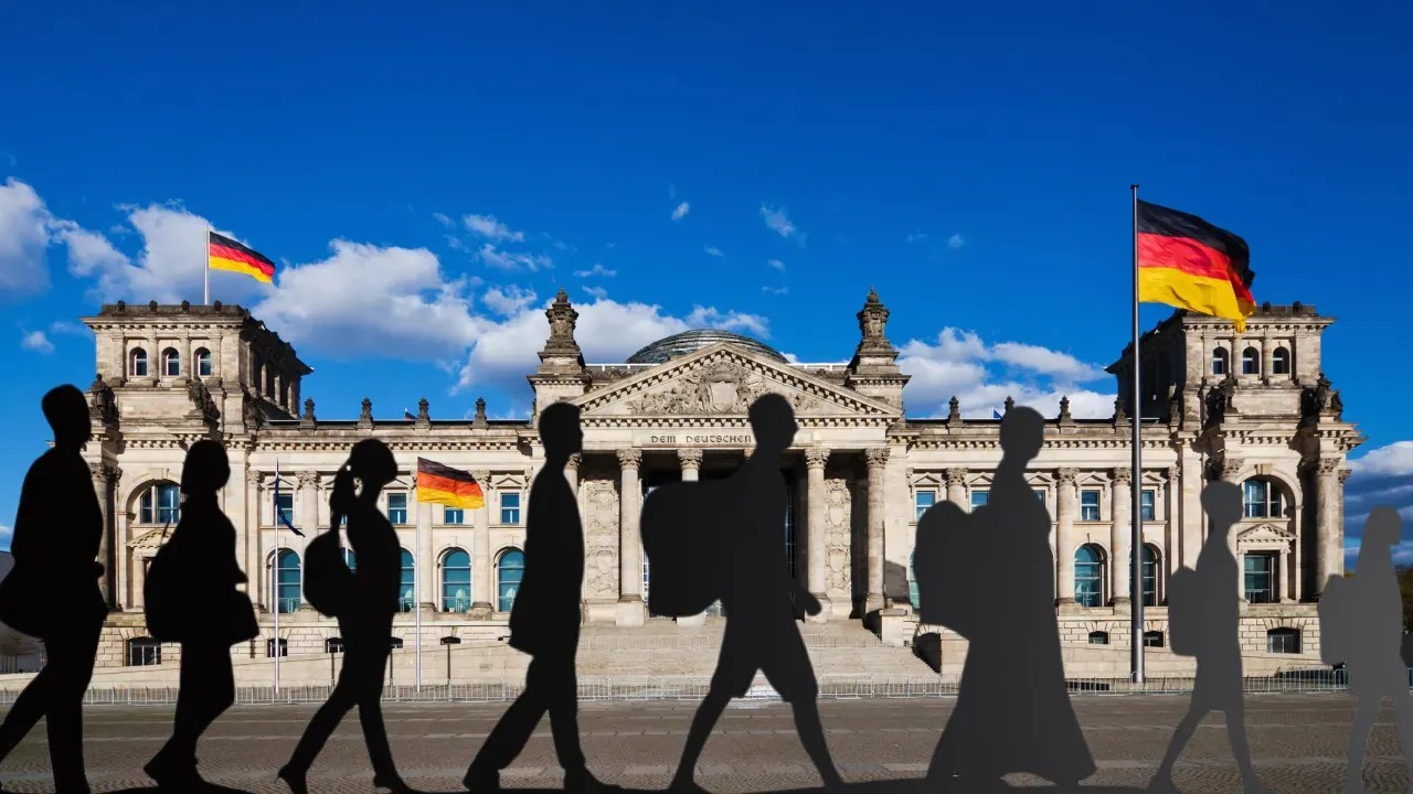 Foto - Vatandaşlık başvurusunda patlama!