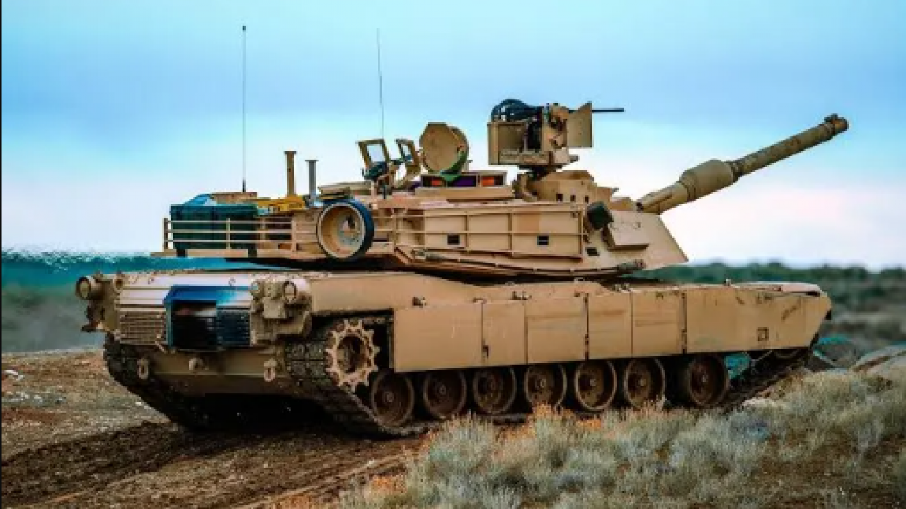 Foto - Vatandaşlık karşılığı savaş tankının gizli bilgilerini sızdıracaktı... Yok böyle skandal