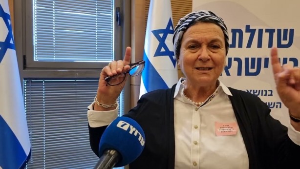 Foto - Vay manyak kadın vay! İsrail için yaptığı öneri, "Şu namussuza bakın şu namussuza" dedirtti