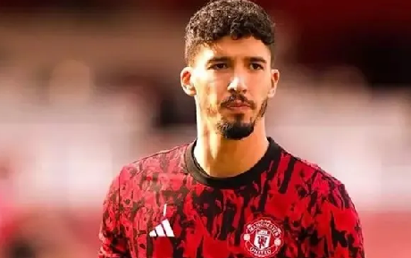 Ve 4 yıllık anlaşma! İşte Altay Bayındır’ın yeni adresi… Çalışmalarında ter döktü ve!