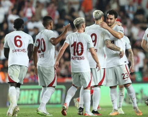 Foto - Ve bomba haber geldi! Wanda Nara resmen açıkladı! İşte Icardi sürprizi...