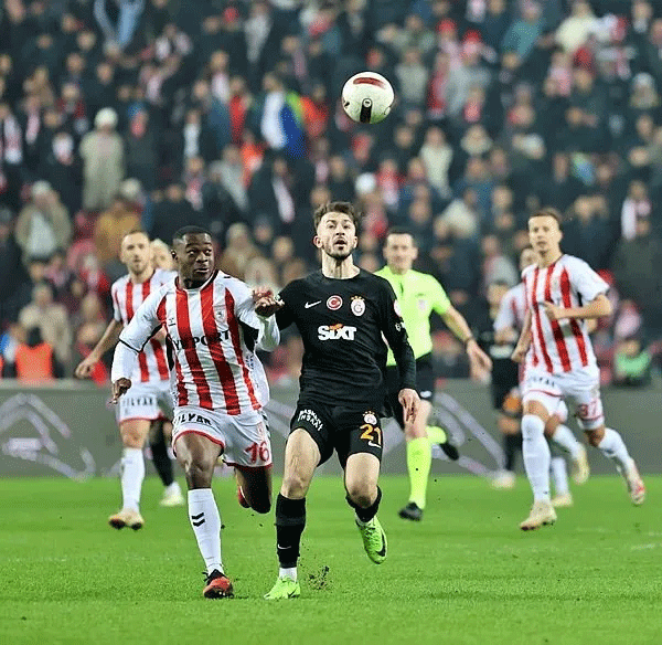 Foto - Ve Cimbom'da 2 ayrılık! Anlaşma sağlandı...