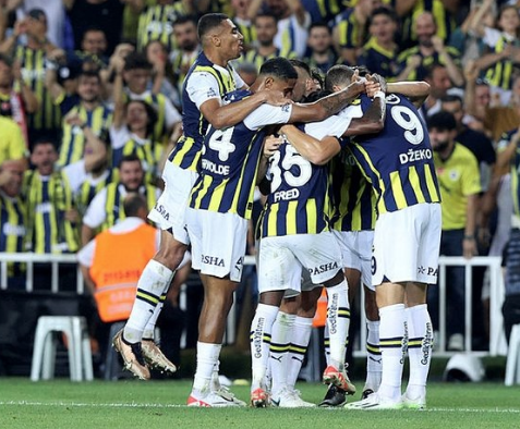 Foto - Ve Fenerbahçe bombayı patlattı! 6 numaraya Milli yıldız geliyor... İşte şampiyonluk getirecek yıldız…