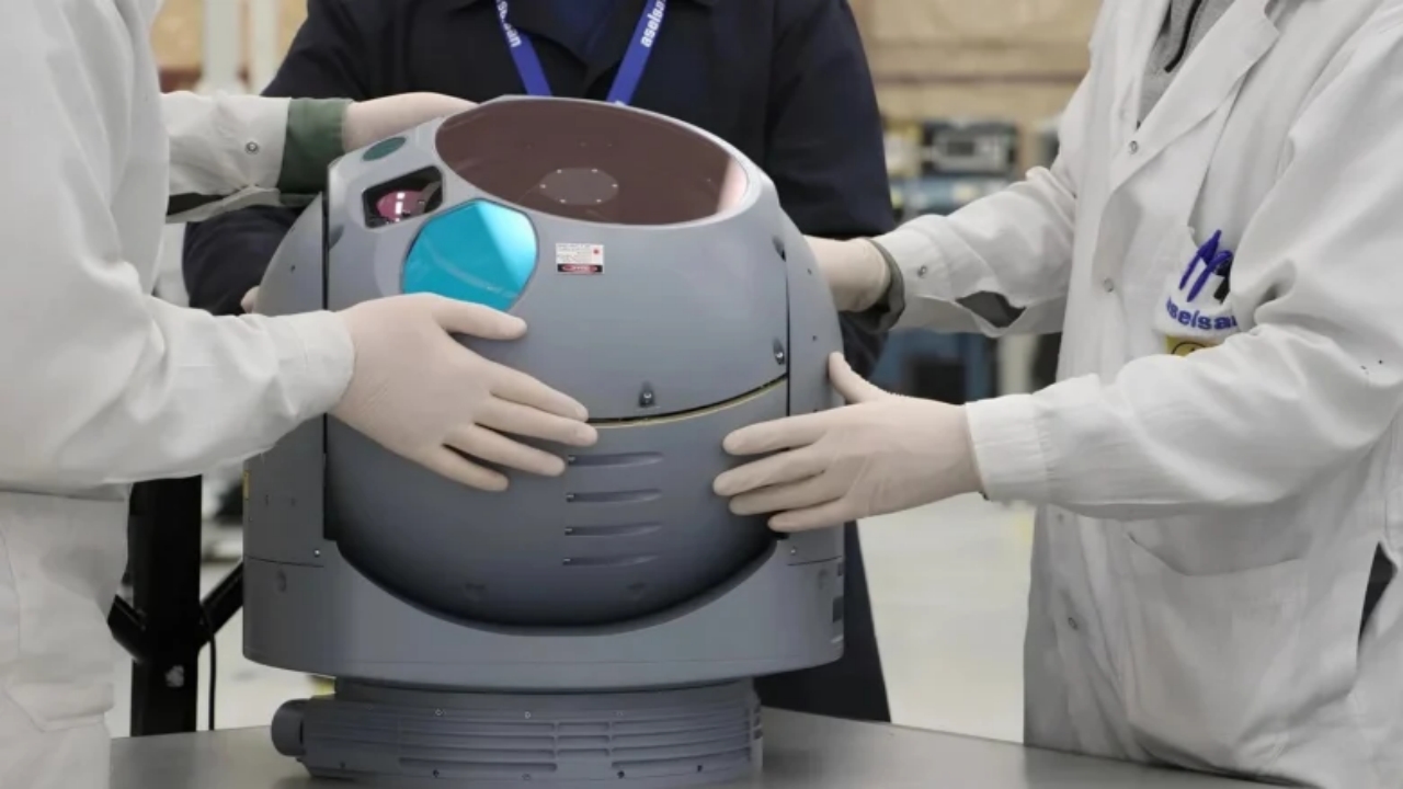 Ve göklerin yeni gözü sahneye çıktı! 30 kilometreden nokta atışı yapan yerli dev ASELFLIR-600’ü sahaya sürüyoruz