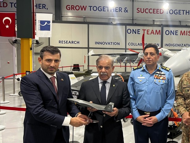 Foto - Ve imzalar atıldı! Kardeş ülkede Baykar rüzgarı