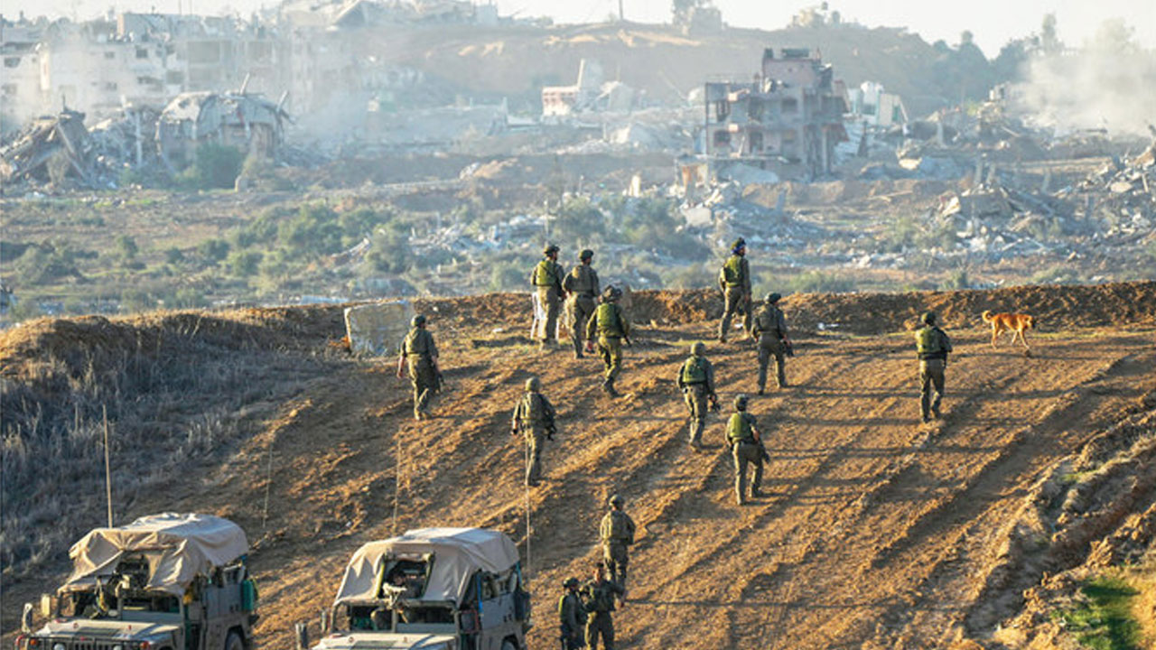 Foto - Ve işgal resmen başladı ...