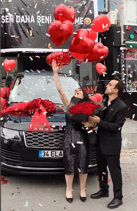 Foto - Ve lağım çok fena patladı! O fenomenlerle ilgili mide bulandıran iddialar! Meğer tesettürlü kadının… Sizi kaç umre paklar be