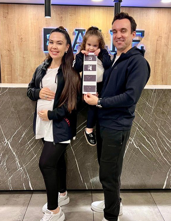 Foto - Ve lağım çok fena patladı! O fenomenlerle ilgili mide bulandıran iddialar! Meğer tesettürlü kadının… Sizi kaç umre paklar be