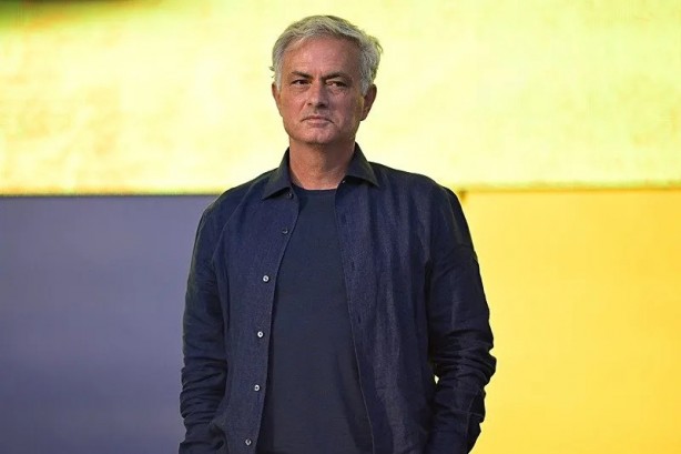 Foto - Ve Mourinho'nun raporu ortaya çıktı! 17 yıldızın üzerini çizdi "O isme tahammülüm yok"