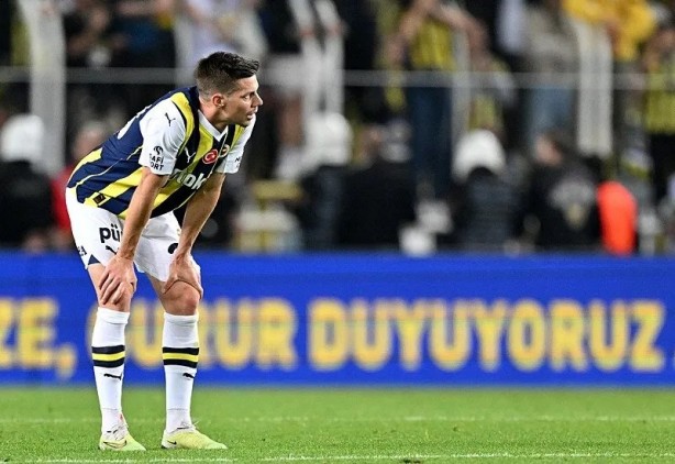 Foto - Ve Mourinho'nun raporu ortaya çıktı! 17 yıldızın üzerini çizdi "O isme tahammülüm yok"