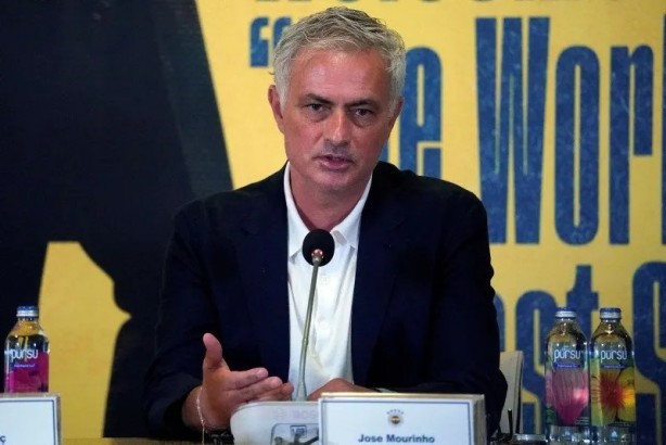 Foto - Ve Mourinho'nun raporu ortaya çıktı! 17 yıldızın üzerini çizdi "O isme tahammülüm yok"