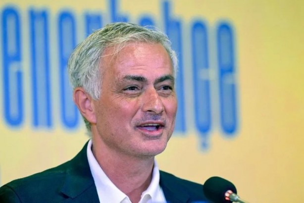 Foto - Ve Mourinho'nun raporu ortaya çıktı! 17 yıldızın üzerini çizdi "O isme tahammülüm yok"