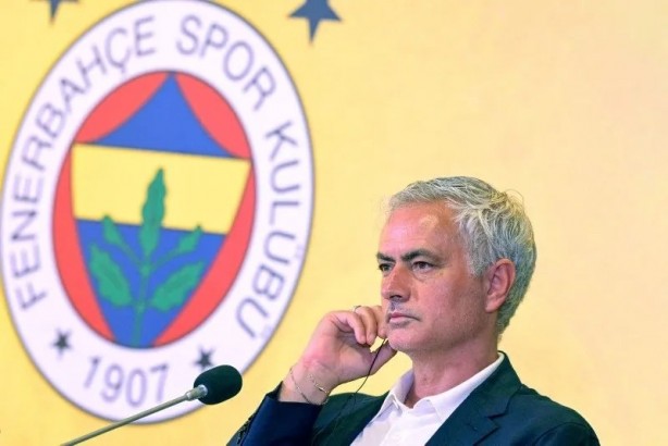 Foto - Ve Mourinho'nun raporu ortaya çıktı! 17 yıldızın üzerini çizdi "O isme tahammülüm yok"