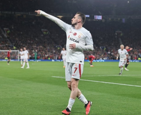 Foto - Ve müjde verildi! Yeniden gündeme geldi: Gündemi altüst edecek transfer!