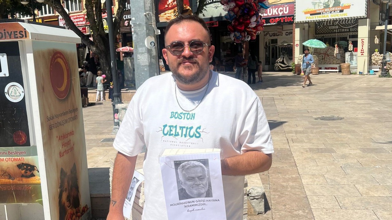 Foto - Ve o haber geldi, ortalık şaşkına uğradı: Fenerbahçe taraftarları, Mourinho'nun gidişi sonrası…