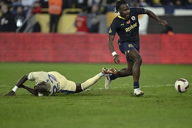 Foto - Ve Osayi Premier Lig'e! Sezon sonu...