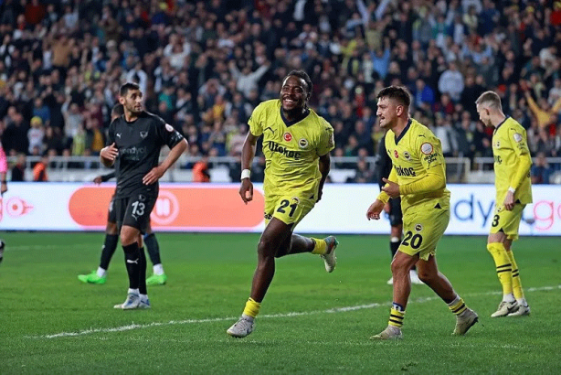 Foto - Ve Osayi Premier Lig'e! Sezon sonu...