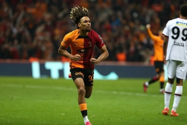 Foto - Ve Sacha Boey geri dönüyor! Anlaşma sağlandı...