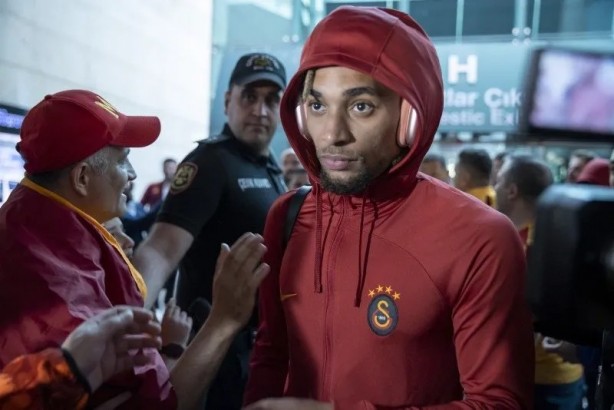 Foto - Ve Sacha Boey geri dönüyor! Anlaşma sağlandı...