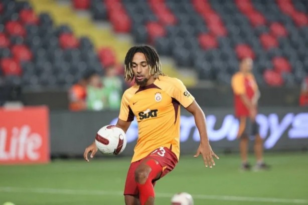 Foto - Ve Sacha Boey geri dönüyor! Anlaşma sağlandı...