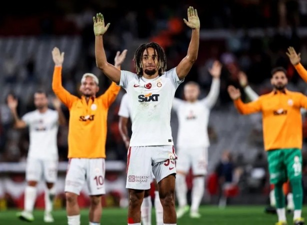 Foto - Ve Sacha Boey geri dönüyor! Anlaşma sağlandı...