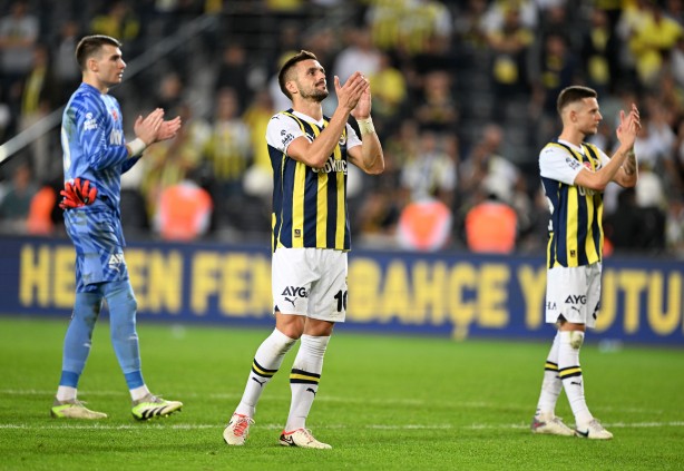 Foto -  Ve tüm Fenerbahçe'ye o büyük müjde verildi! Sonunda geliyor! Milyonlarca taraftar havalara zıplayacak