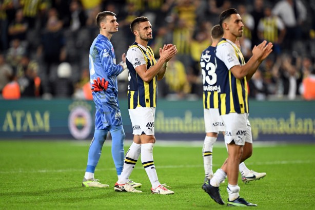Foto -  Ve tüm Fenerbahçe'ye o büyük müjde verildi! Sonunda geliyor! Milyonlarca taraftar havalara zıplayacak