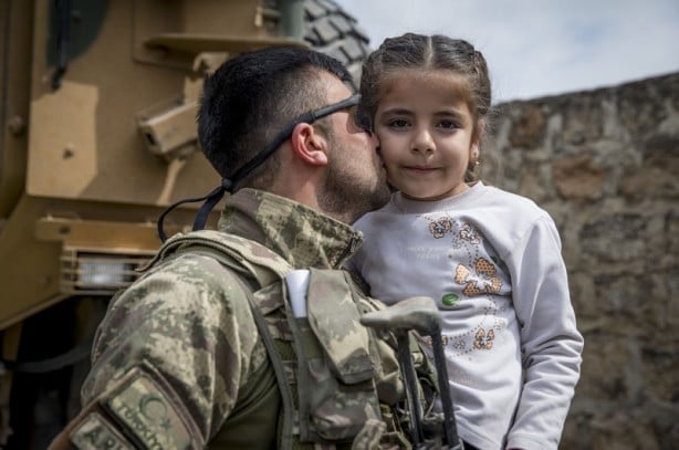 Foto - Vefalı Türk yine geldi: Afrin'e yardım eli
