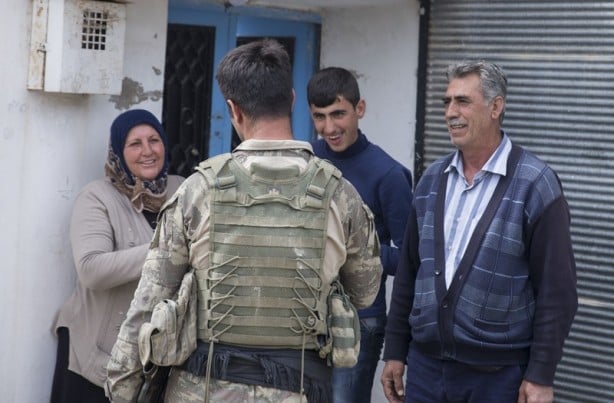 Foto - Vefalı Türk yine geldi: Afrin'e yardım eli