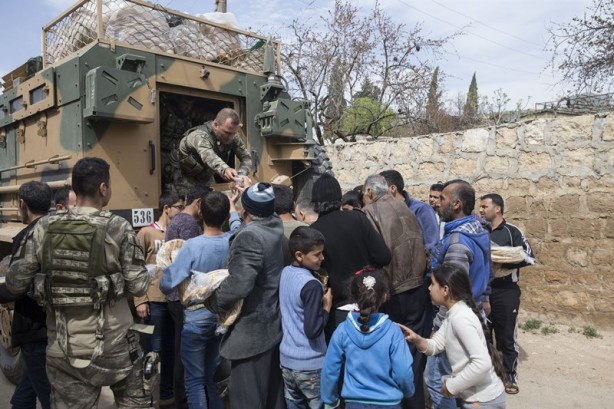 Foto - Vefalı Türk yine geldi: Afrin'e yardım eli