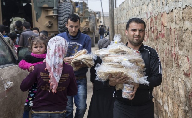 Foto - Vefalı Türk yine geldi: Afrin'e yardım eli