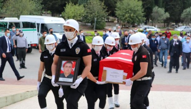 Foto - Vefat eden polis memuruna son görev