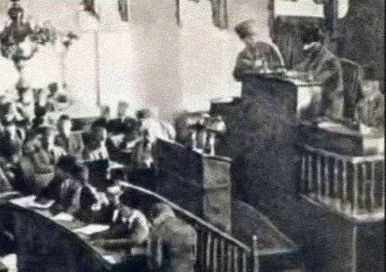 Foto - Vefatına hükümet ilgi göstermemiş, duyurmamıştı... Ancak haberi alan gençlik...